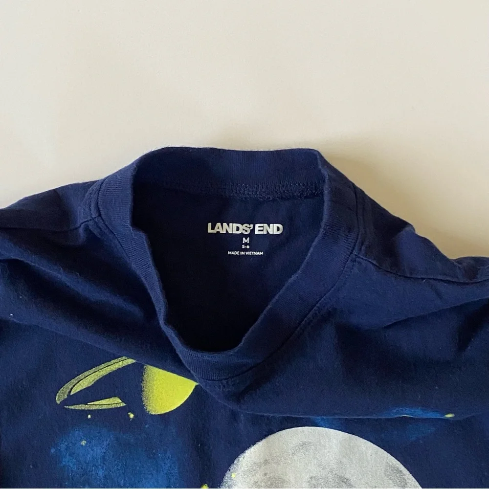Lands’ End Space Shirt Size 5 6 Medium Navy Blue Short Sleeve planets moon stars